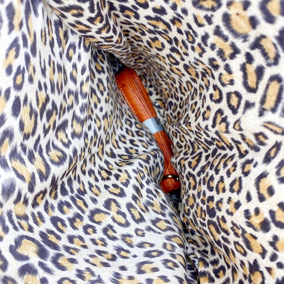 Cri de Coeur Vegan Ostrich Crossbody Bag - Picture 11 of 14